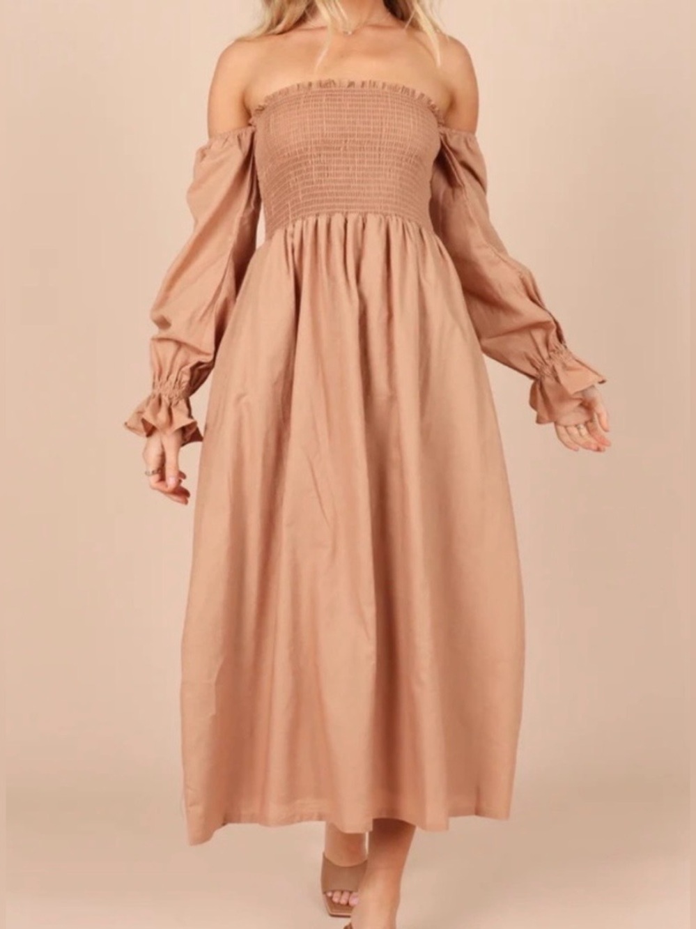 NWT Petal and Pup Dominica Shirred On Off Shoulder Midi Peasant Dress Ren Fest